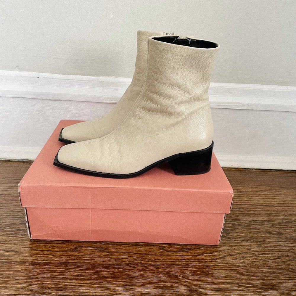 Madewell Maguire Palma Bootie in Oyster White